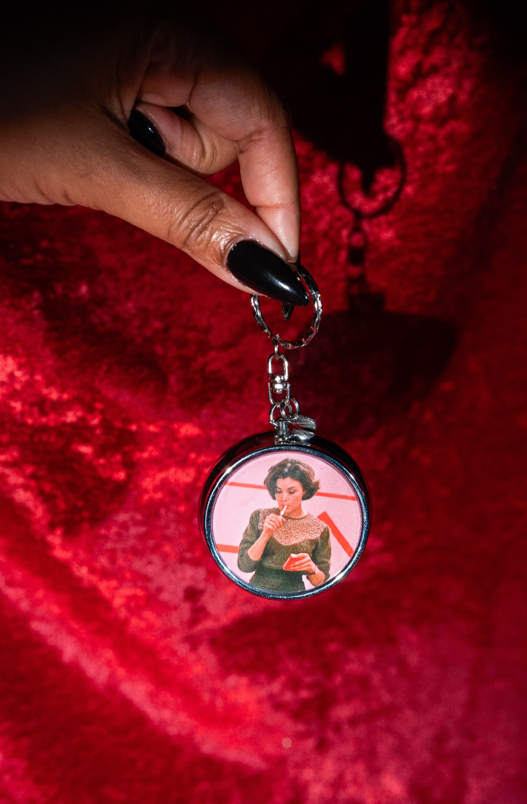 Audrey Ash Tray Keychain