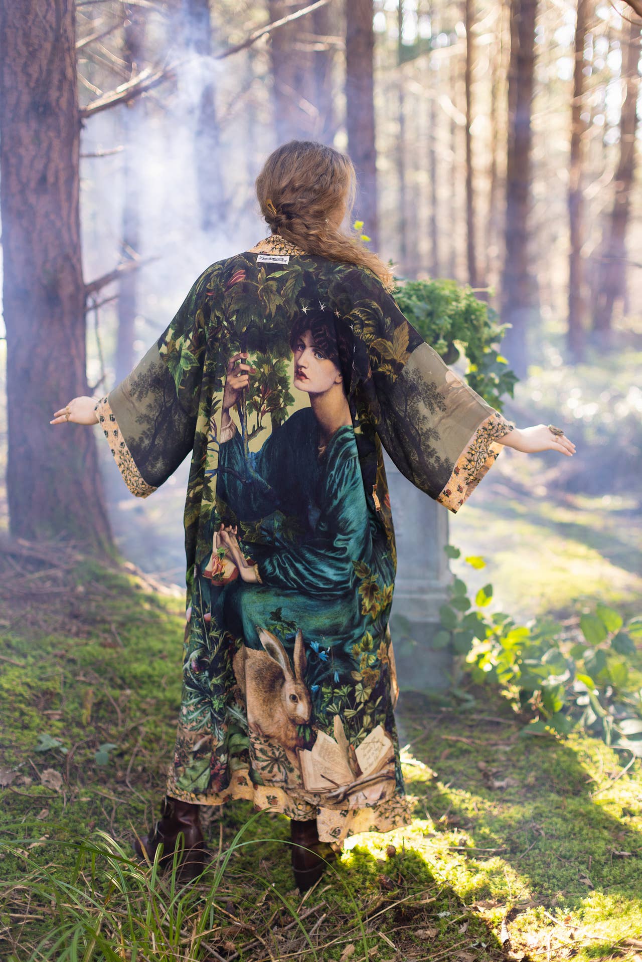 Bella Notte Kimono Robe w/ Rabbit and Moon