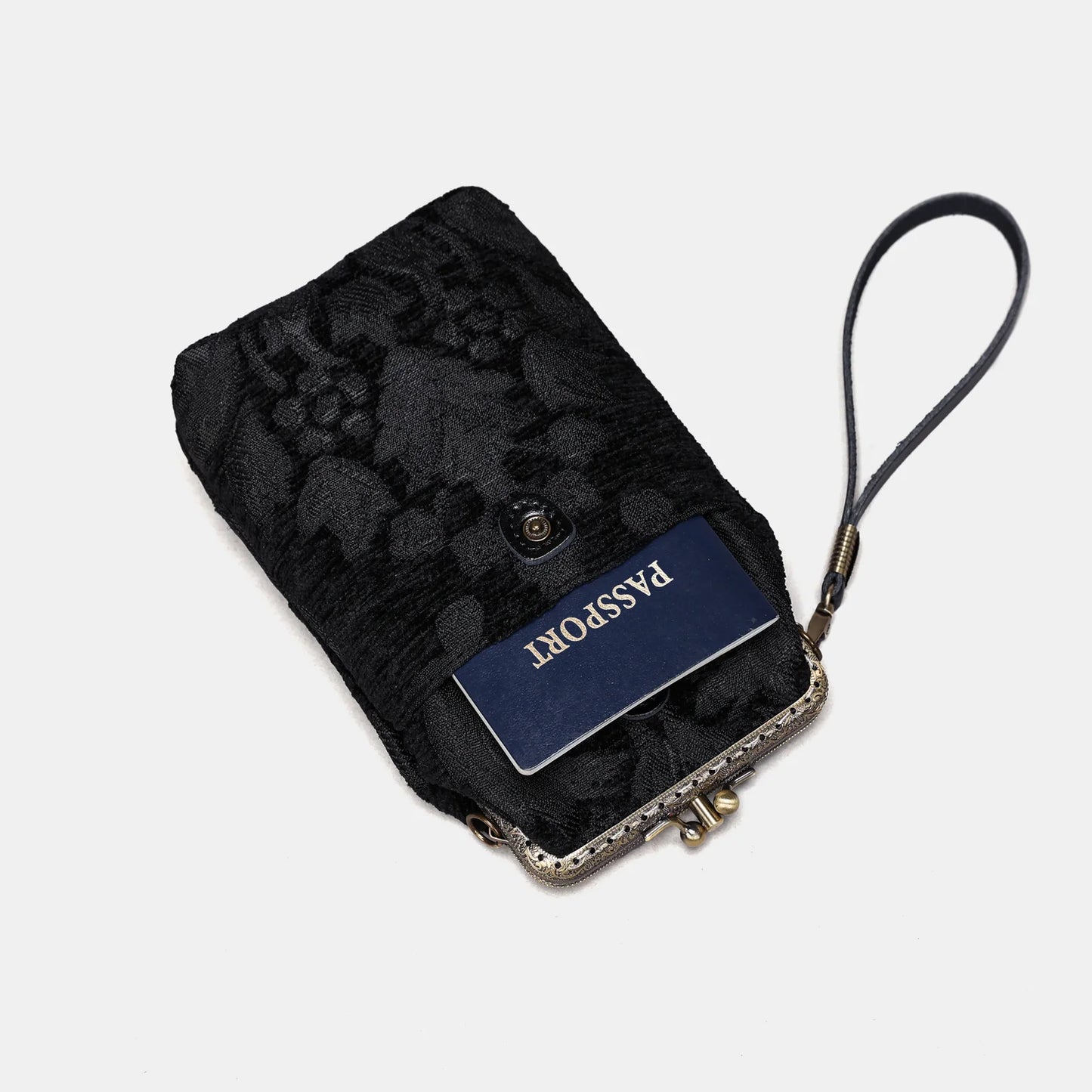 Victorian Blossom Black/Black Carpet Phone Case
