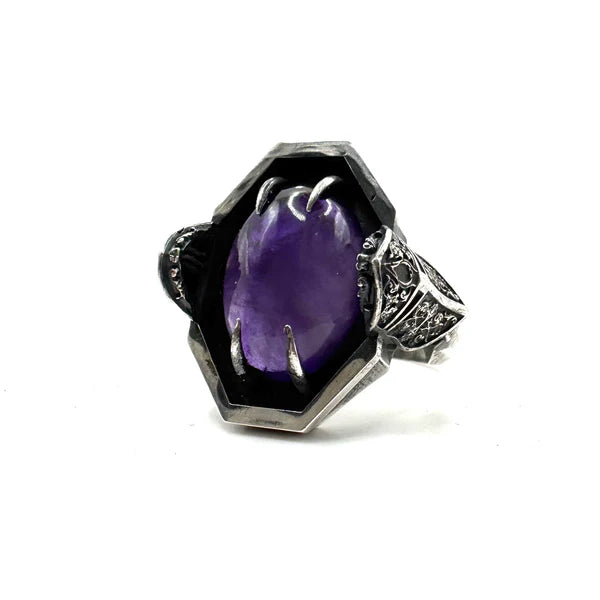 Knight Ring with Amethyst in Sterling Silver
