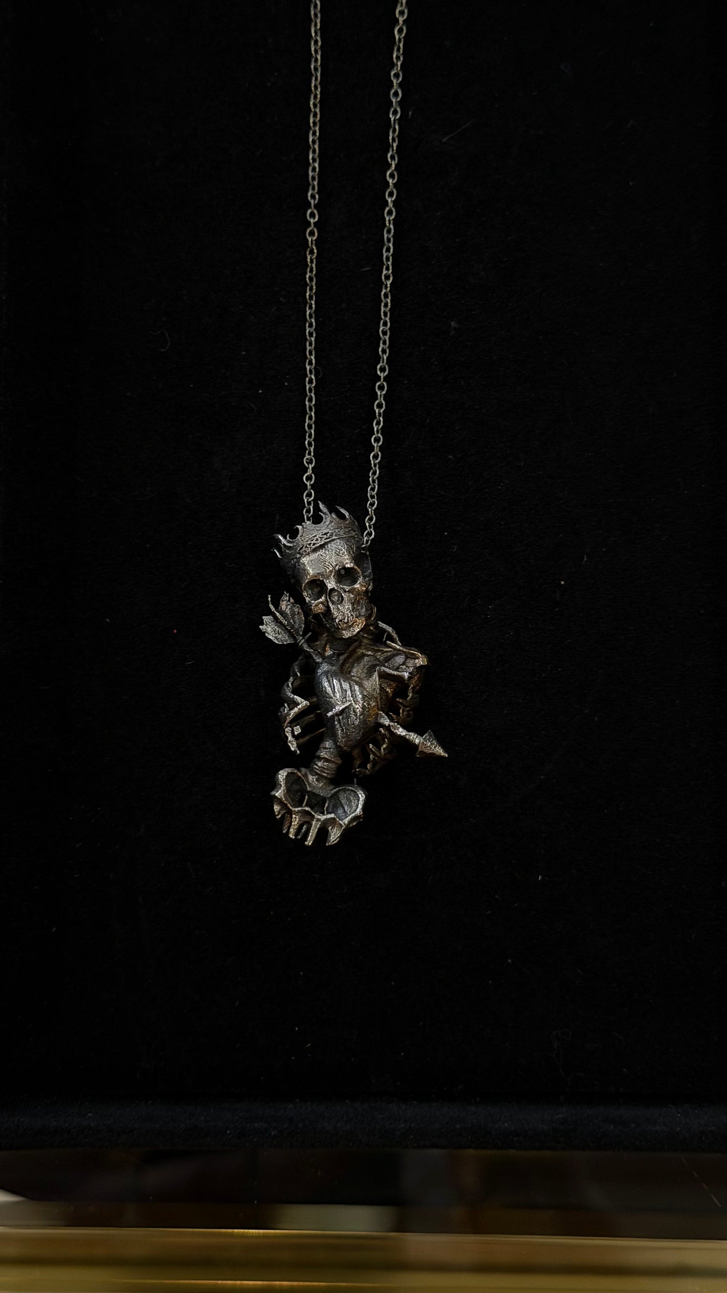Lovers skeleton necklace by Julian the 2nd
