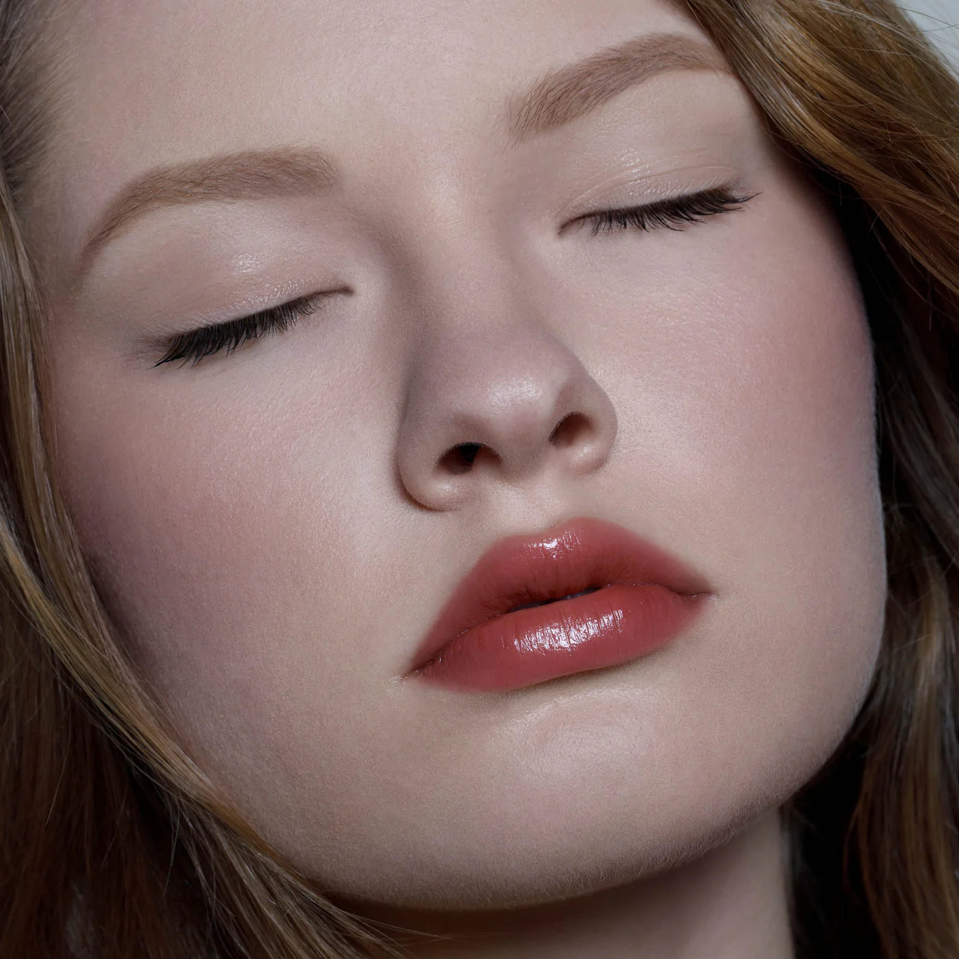Thorn Bite Peptide Plump Crème Lip Oil: Rose Bite