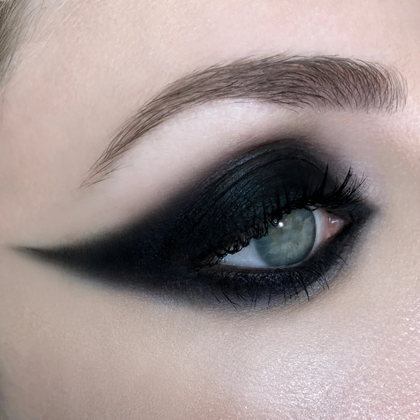 The Black Orb Enigmatic Kohl Eyeliner - Abyss