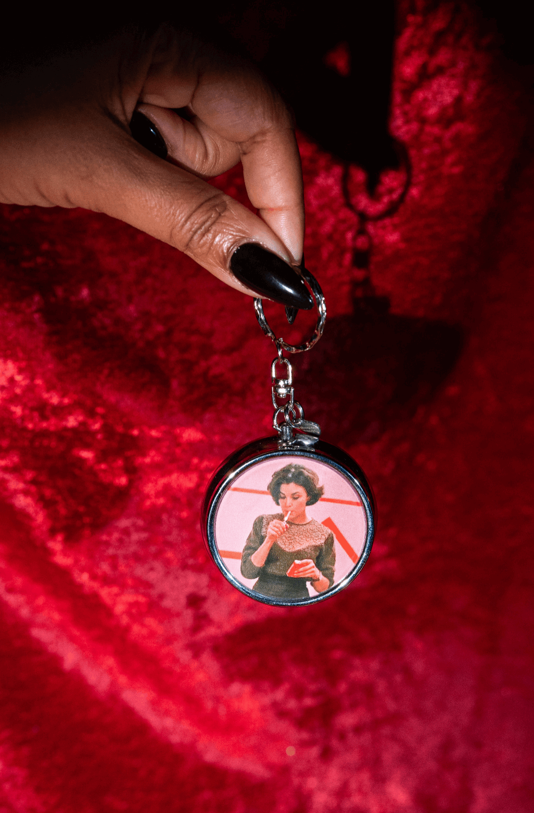 Audrey Ash Tray Keychain