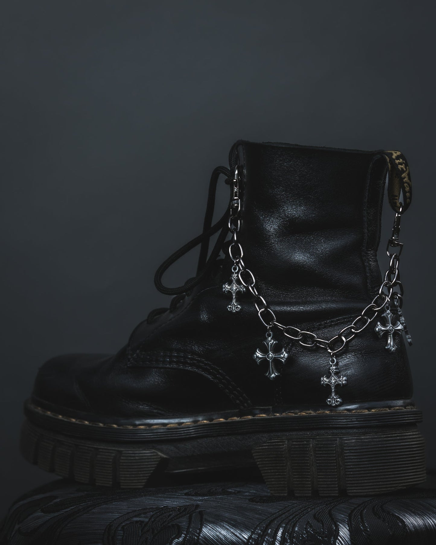 Silent Vow Boot Charm