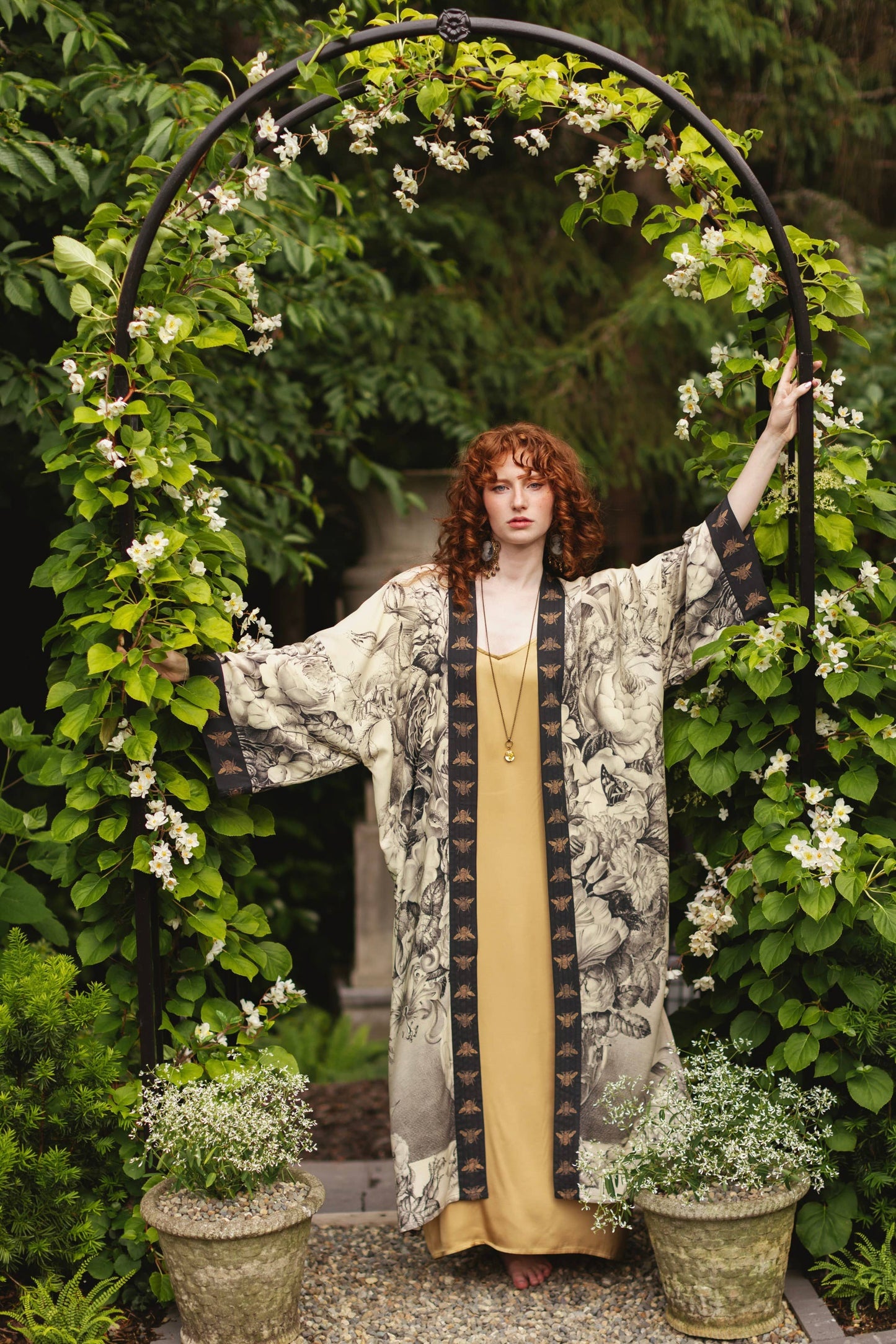 Honey & The Moon Opera Duster Kimono Robe w/ Florals & Bees