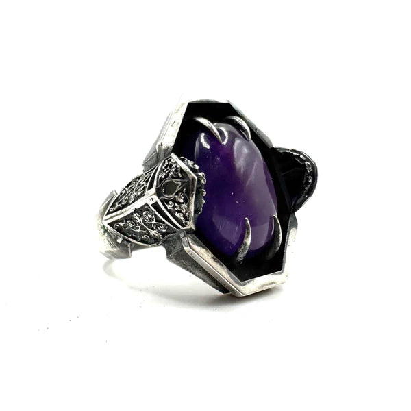 Knight Ring with Amethyst in Sterling Silver