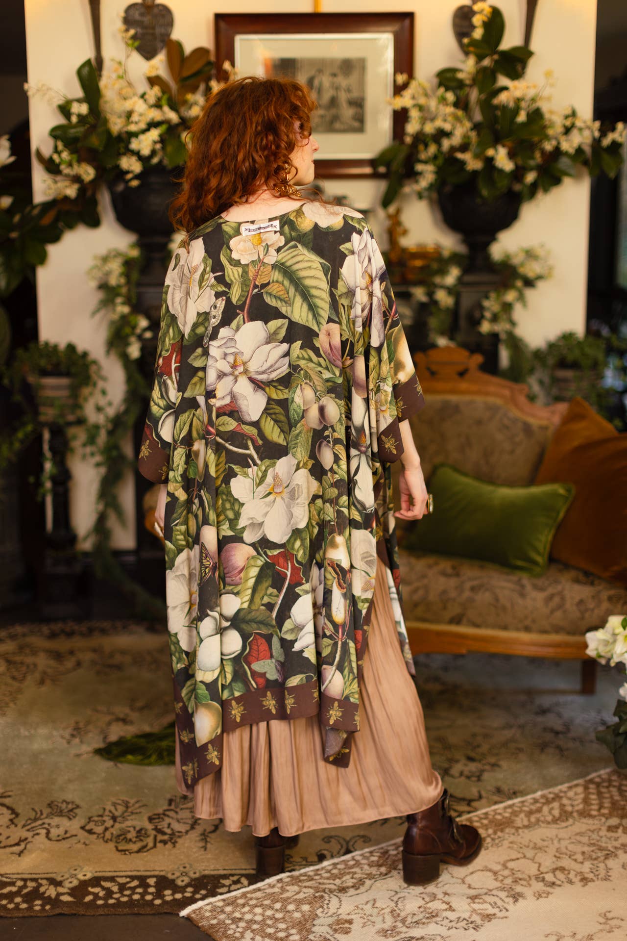 Fleur De Lune Kimono w/ Florals & Bees