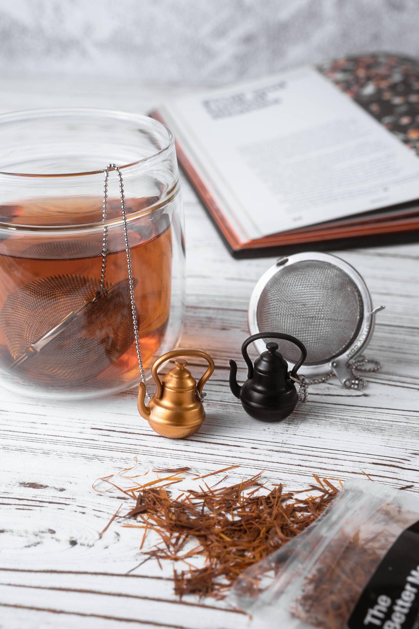 Loose Leaf Tea Infuser/Strainer with Mini Golden Teapot Charm