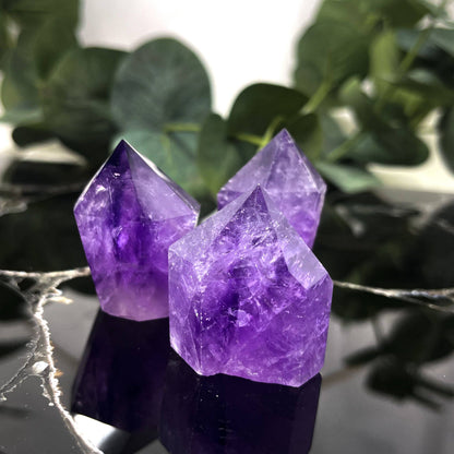 The Crystal Graveyard 🪦 - Crystal & Stones Collection
