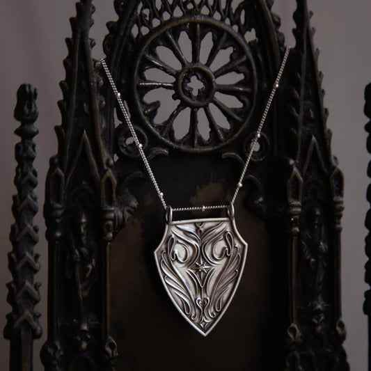 Shield of Ilmarë Necklace