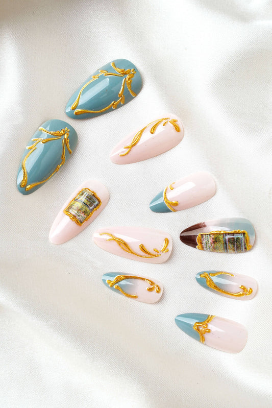 Claude Monet Bridge Over A Pond of Water Lilies - Almond Press-On Nails