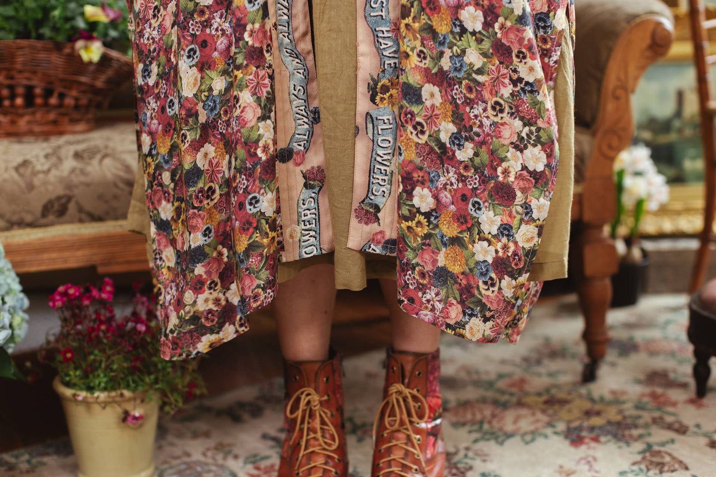 Art of Life Kimono w/ Flower Palette Print