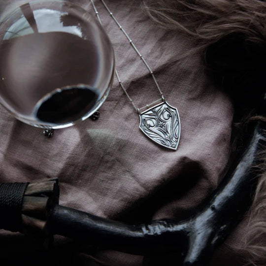 Shield of Ilmarë Necklace