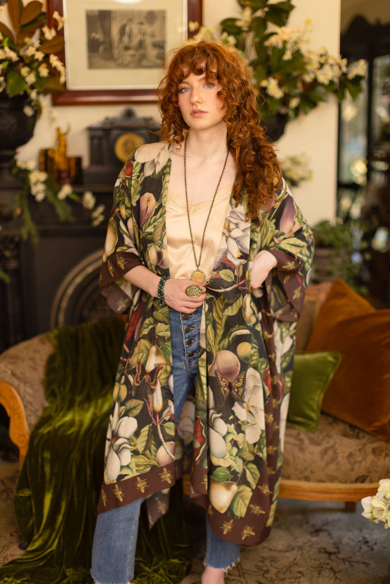 Fleur De Lune Kimono w/ Florals & Bees