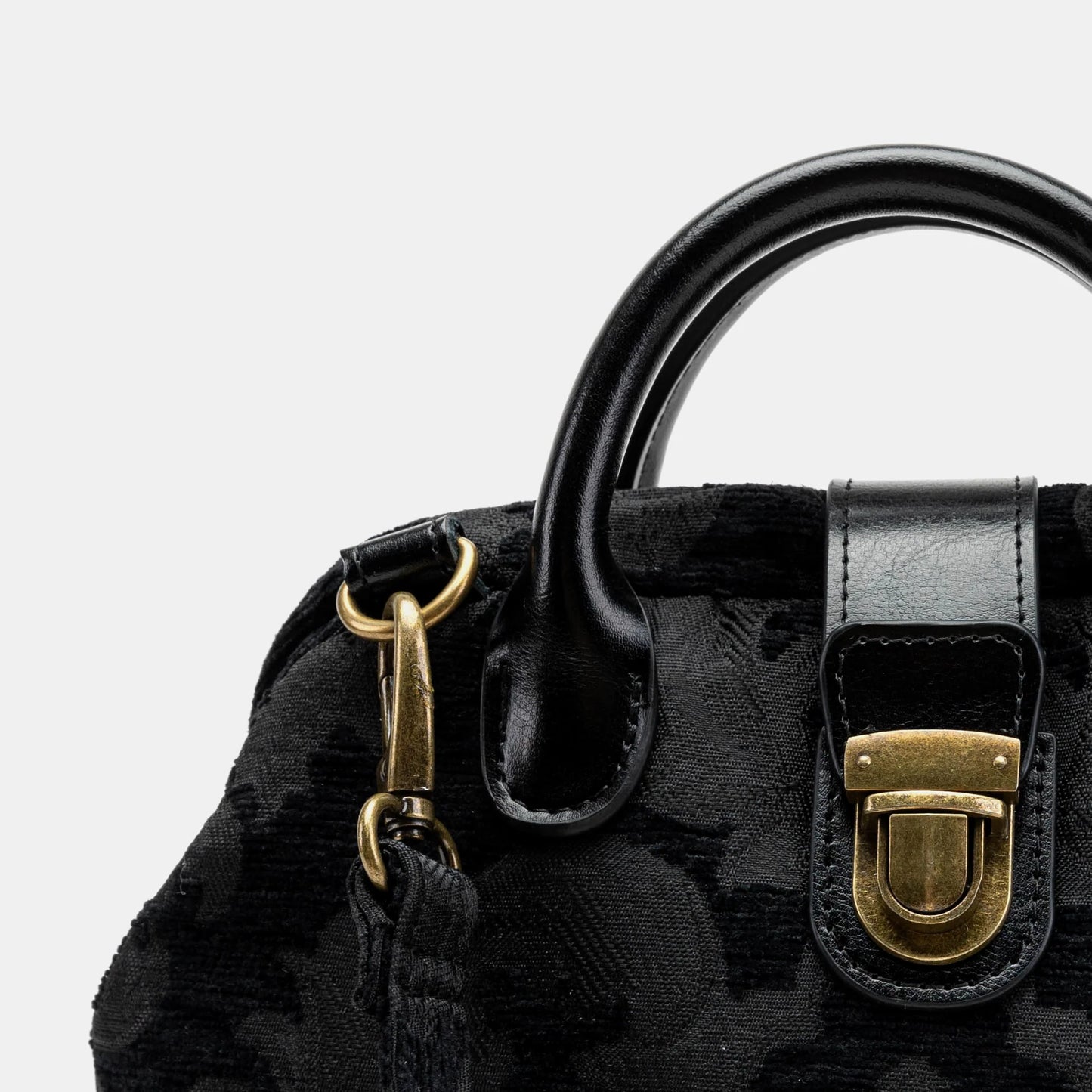 This Victorian Blossom Black/Black Everyday Carpet Backpack