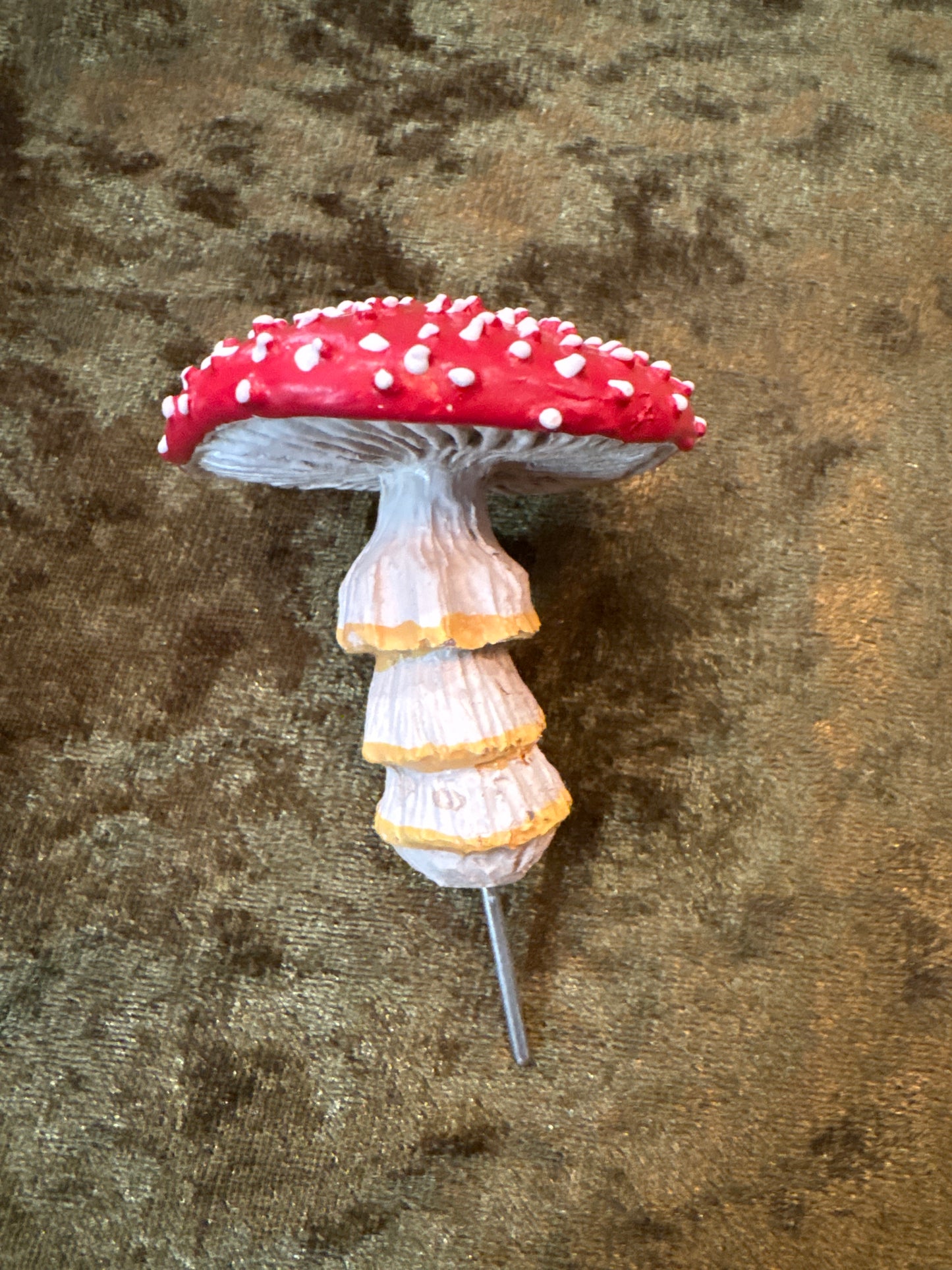 Amanita Mushroom Plant Stakes – Whimsical Glow-in-the-Dark Garden Decor