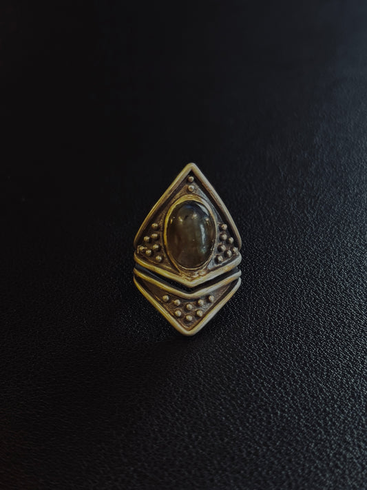 Sarek Ring with Labradorite by Acid Queen size 8.5