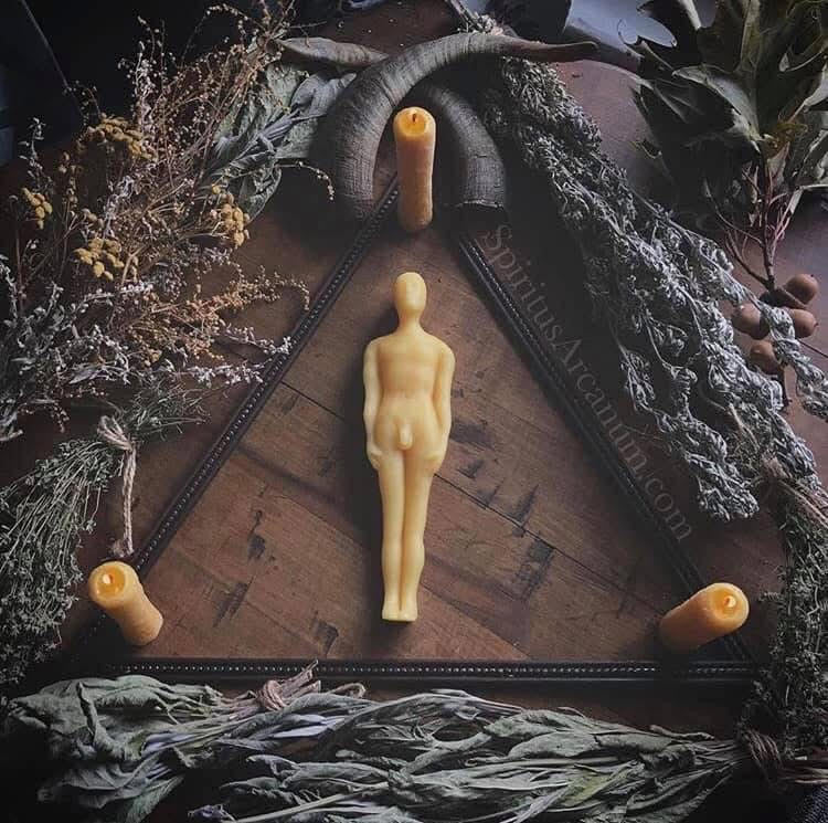 Ensouling the Effigy: The Witch’s Arte of Enspirited Objects