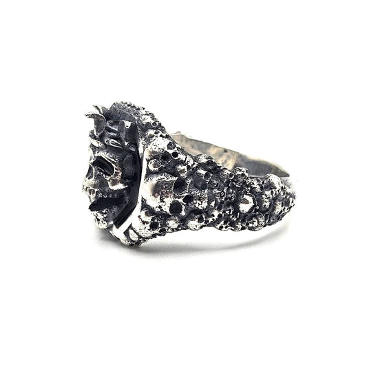 The Serpent’s King Ring In Sterling Silver by Julian the 2nd