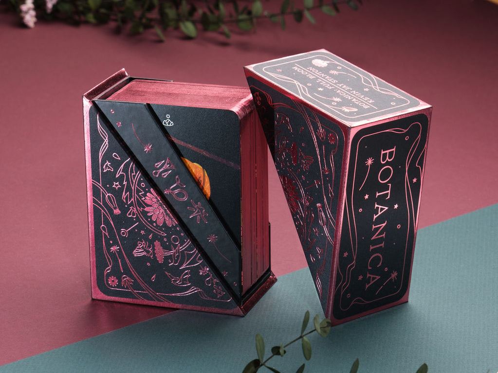 Botanica: Full Bloom Tarot Deck