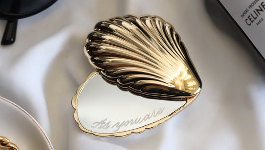 Venus Seashell Handheld Compact Mirror