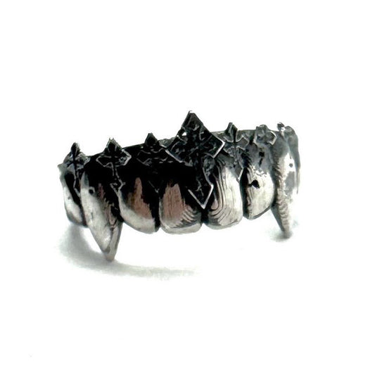 Fangs Ring by Julian the 2nd