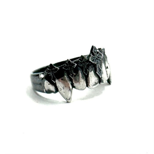 Fangs Ring by Julian the 2nd