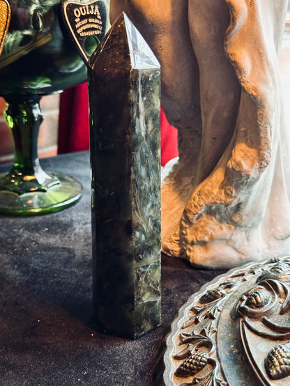 The Crystal Graveyard 🪦 - Crystal & Stones Collection