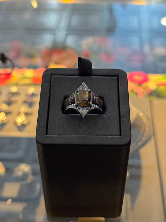 Star & Snake Skin Labradorite Ring by Julian the 2nd
