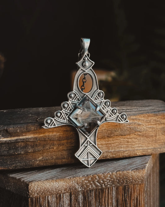 Armored Stargate Necklace - Quartz Pyramid