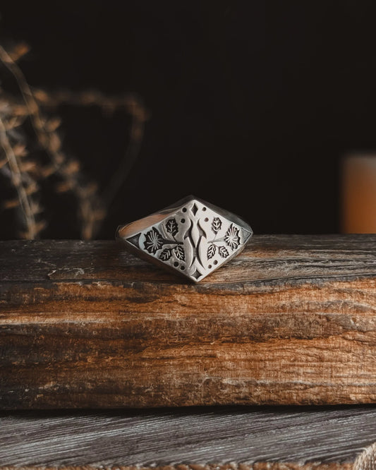 Datura Plant Magick Signet Ring