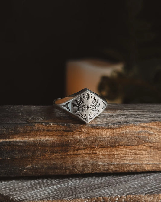 Mugwort Plant Magick Signet Ring