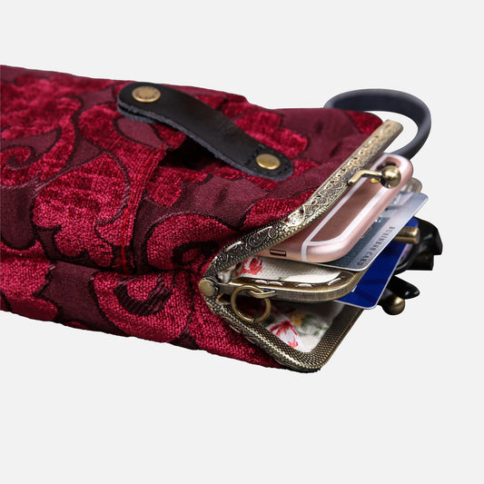 Queen Wine Carpet Phone Case