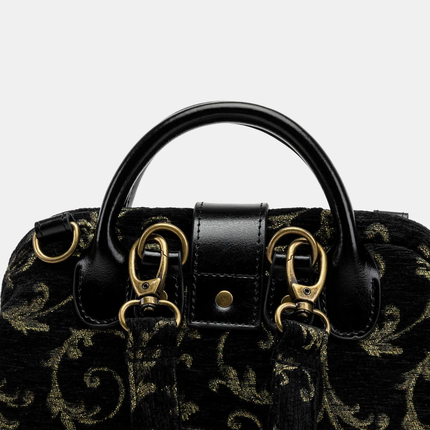 Vintage Scroll Black/Green Everyday Backpack
