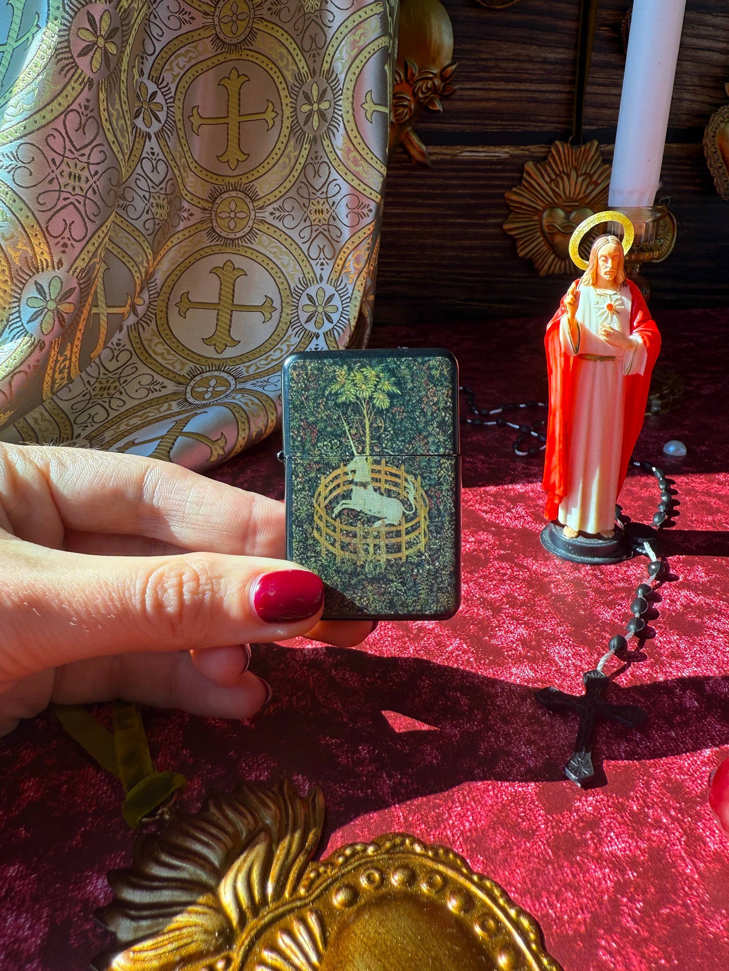 Medieval Unicorn Tapestry Lighter