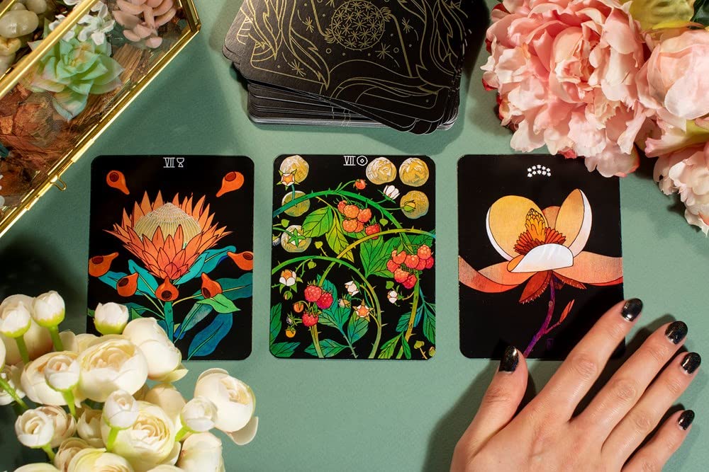 Botanica: A Tarot Deck About the Language of Flowers