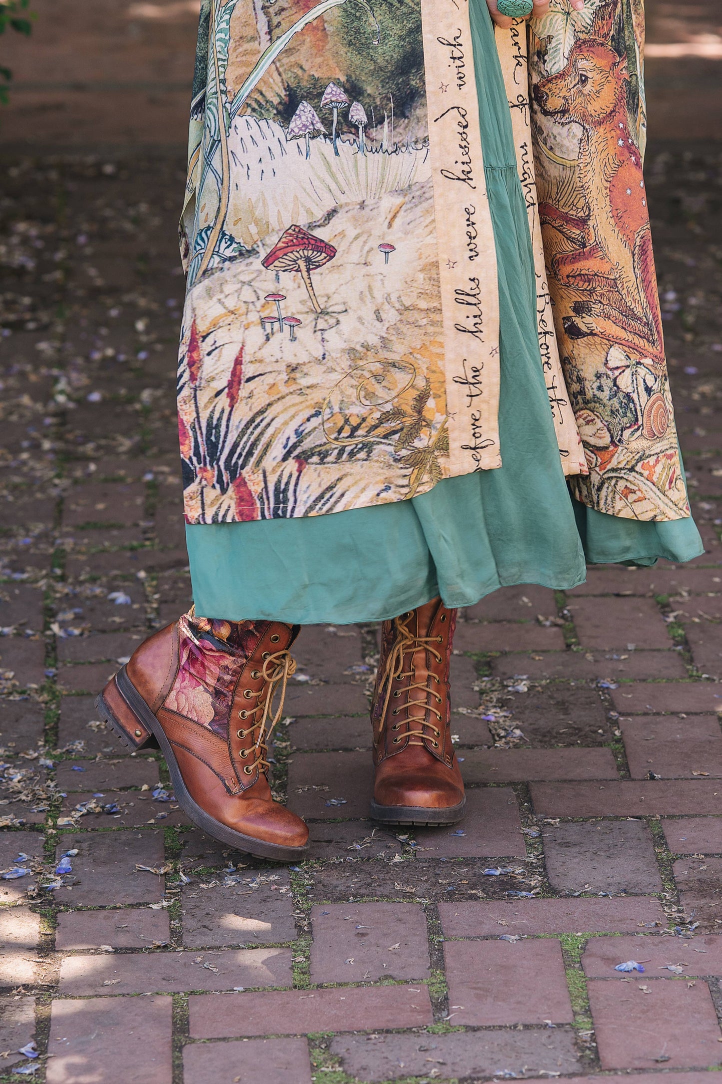 Lovelight Opera Duster Kimono Robe w/woodland deer & swallow