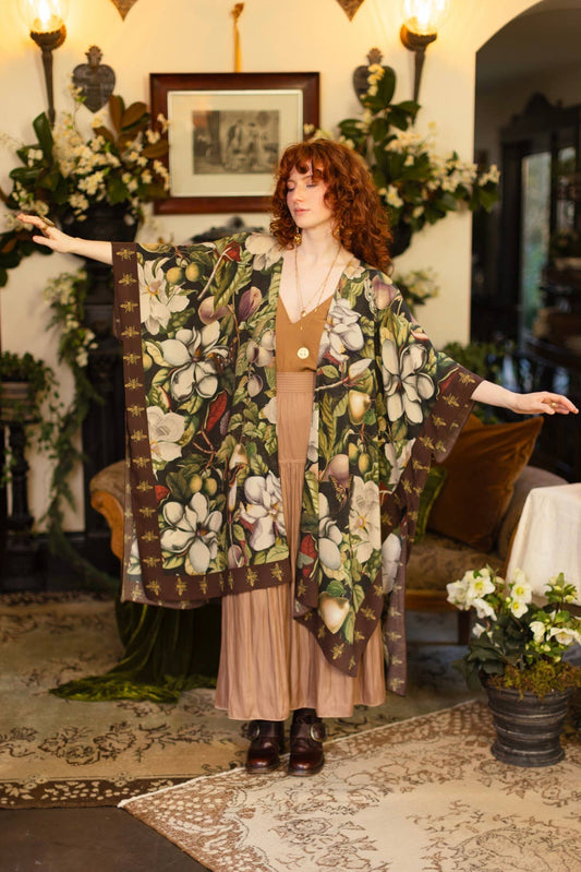 Fleur De Lune Kimono w/ Florals & Bees