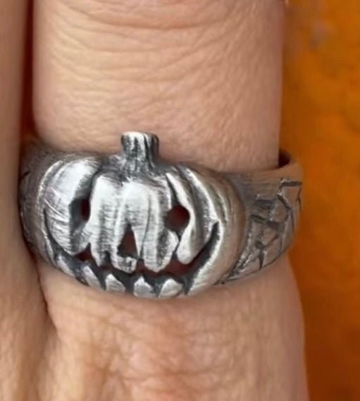 Classic Jack-o-Lantern Pumpkin Ring by Uneven Creations - Nocturne LLC