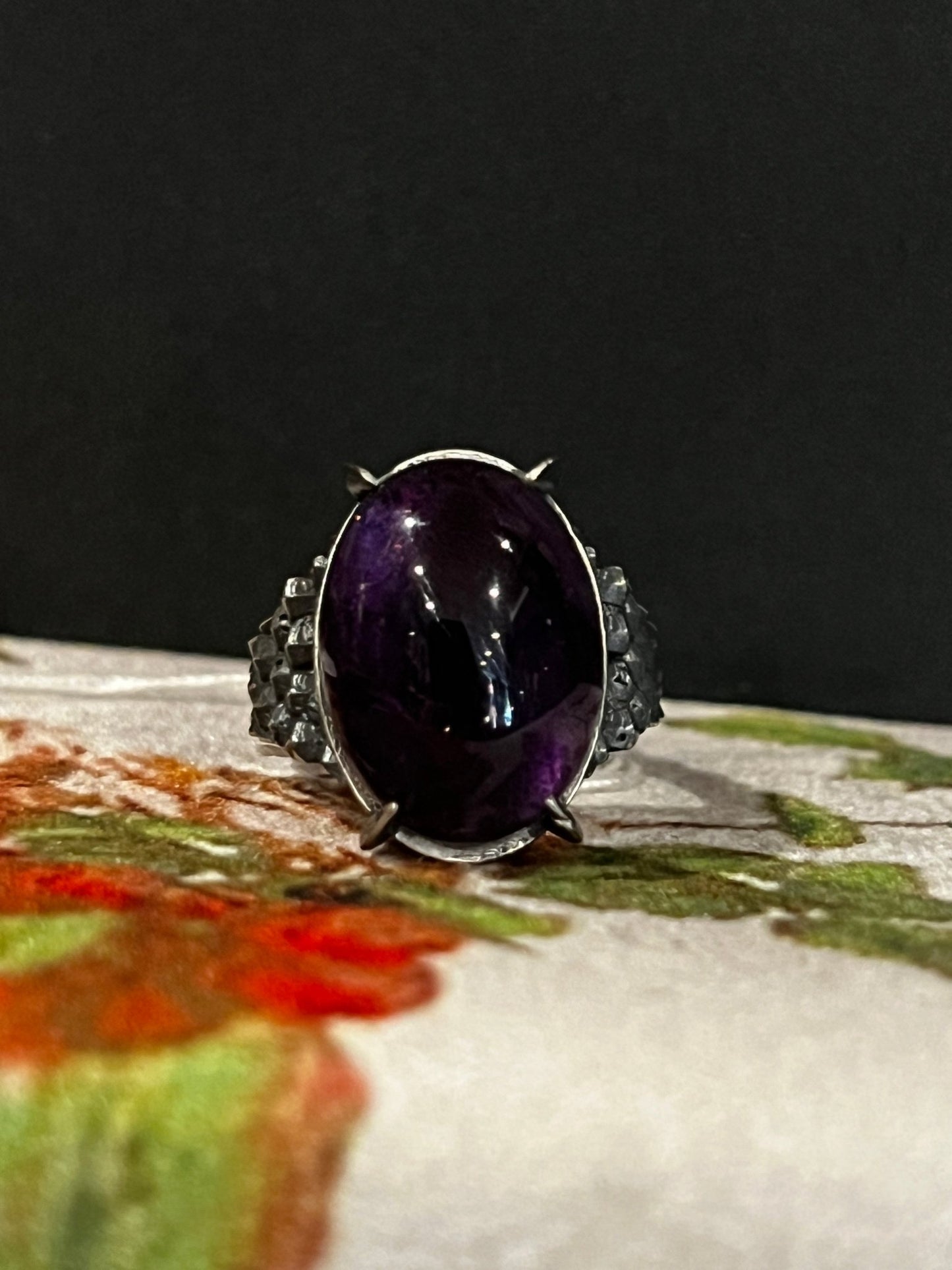 Julian the 2nd Dragon’s Claw Ring with Amethyst - Nocturne LLC