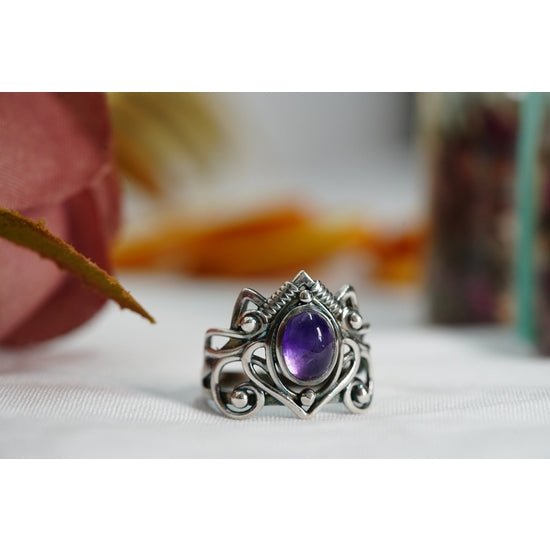 Witchy Sterling Silver Amethyst Ring - Nocturne LLC